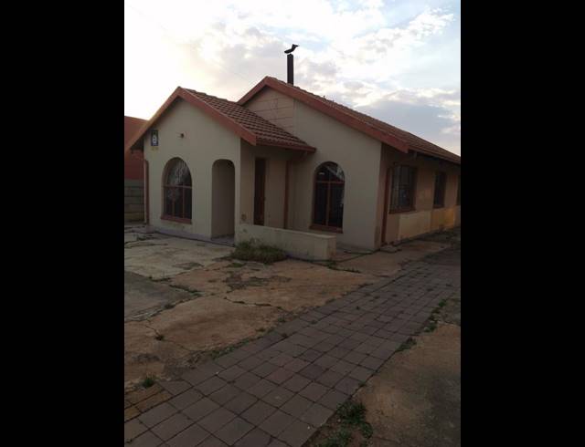3 BEDROOM PROPERTY TO RENT IN DOBSONVILLE